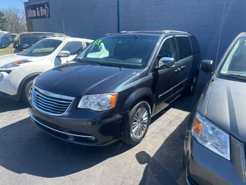 2013 Chrysler Town and Country for sale at Lee's Auto Sales in Garden City MI