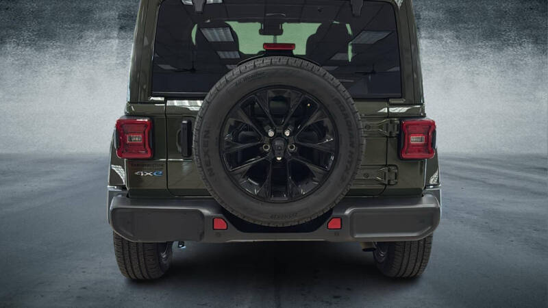 2024 Jeep Wrangler Sahara 4xe