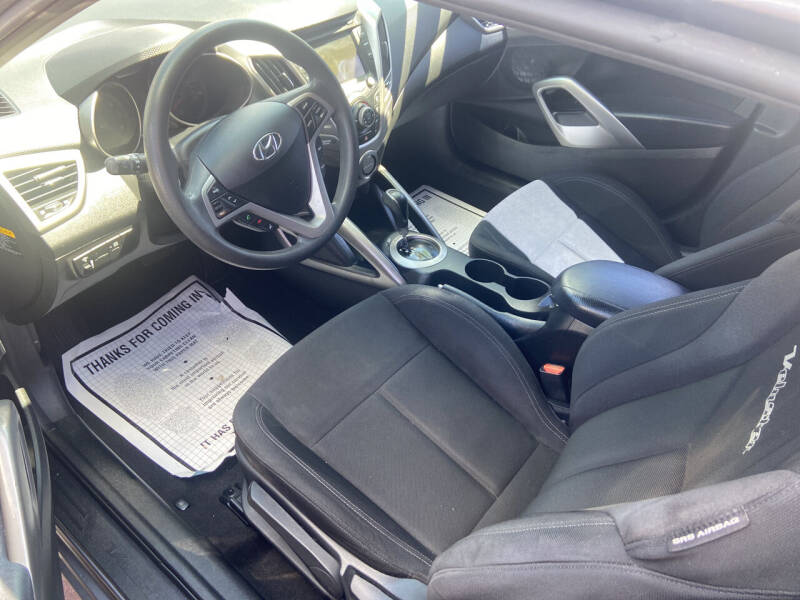2015 Hyundai Veloster for sale at Versalles Auto Sales in Hialeah FL
