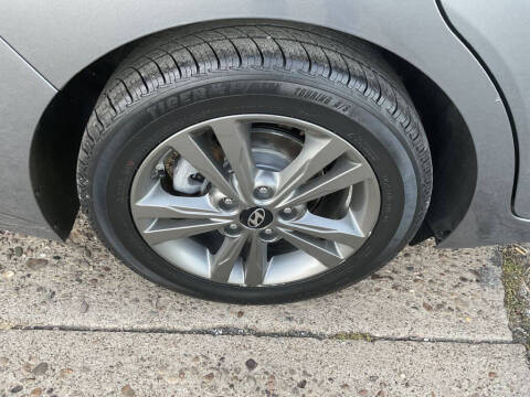 2018 Hyundai Elantra