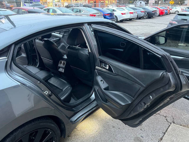 2018 Nissan Maxima 3.5 SR