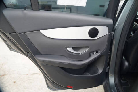 2021 Mercedes-Benz GLC GLC 300