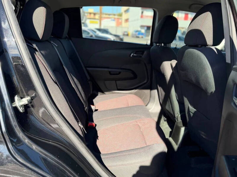 2019 Chevrolet Sonic LT Auto