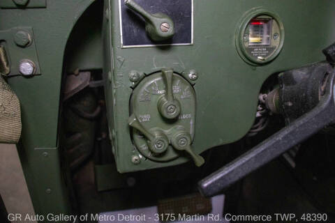 2001 AM General Hummer