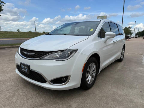 2018 Chrysler Pacifica Touring Plus