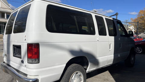 2005 Ford E-Series E-350 SD XLT