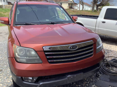 2009 Kia Borrego for sale at Moose Motors in Morganton NC