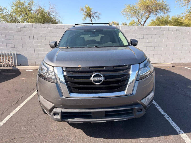 2022 Nissan Pathfinder SV
