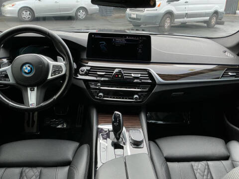 2022 BMW 5 Series 530e