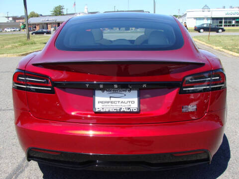 2023 Tesla Model S Plaid