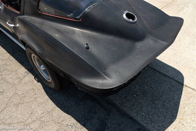 1966 Chevrolet Corvette 25