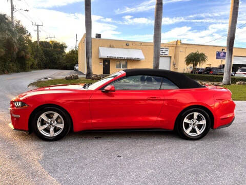 2022 Ford Mustang EcoBoost