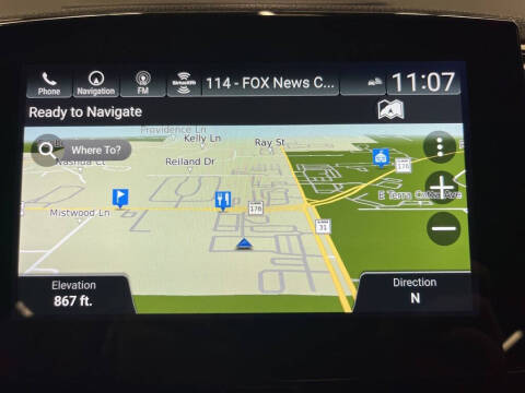 2022 Honda Pilot Touring w/Rear Captain's Chairs