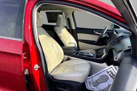 2021 Ford Edge Titanium