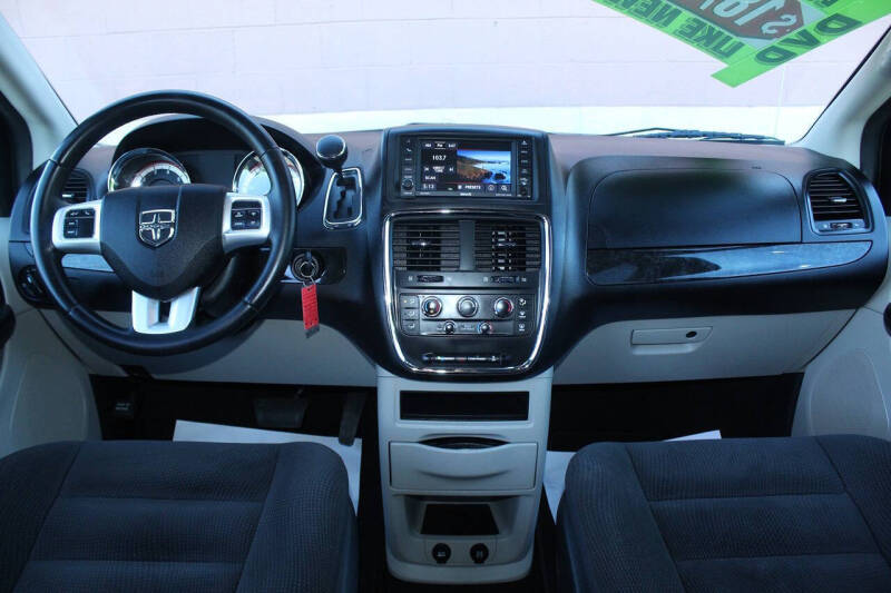 2017 Dodge Grand Caravan SE