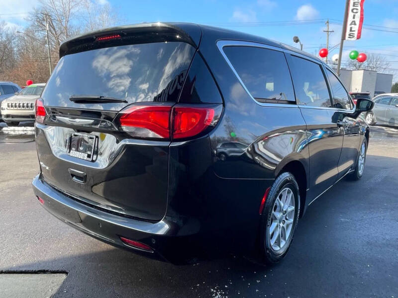 2019 Chrysler Pacifica Touring