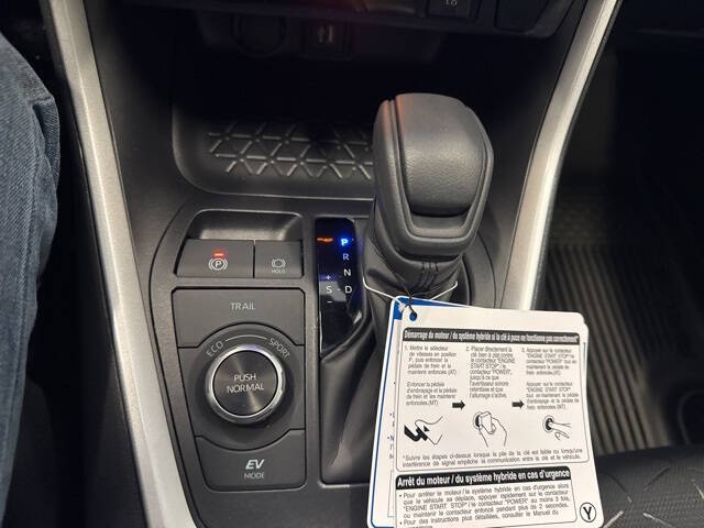 2025 Toyota RAV4 Hybrid XLE