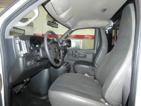 2023 Chevrolet Express 2500