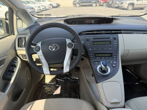 2010 Toyota Prius III