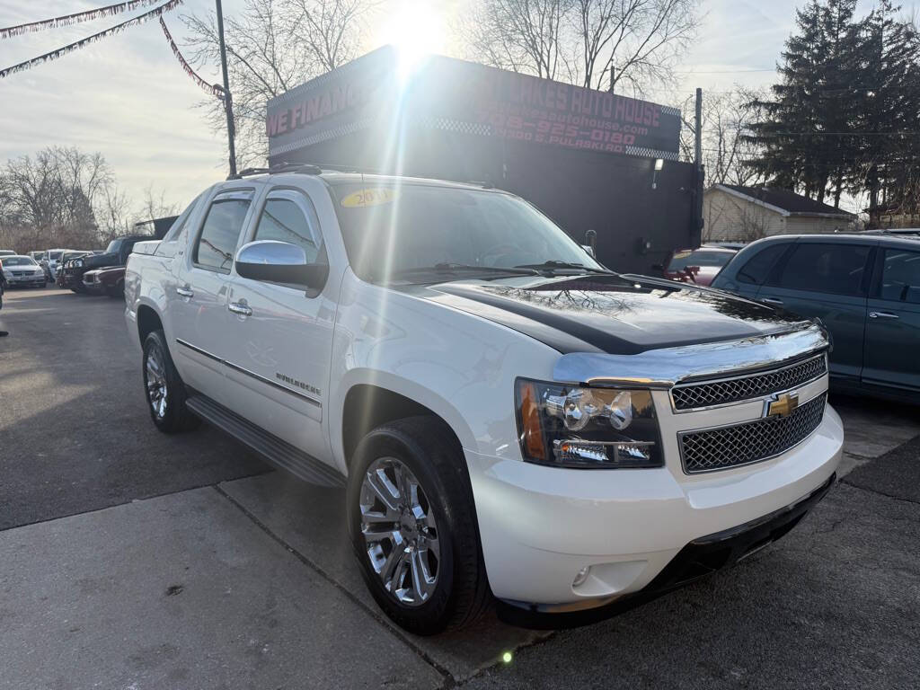 2011 Chevrolet Avalanche LTZ 4WD