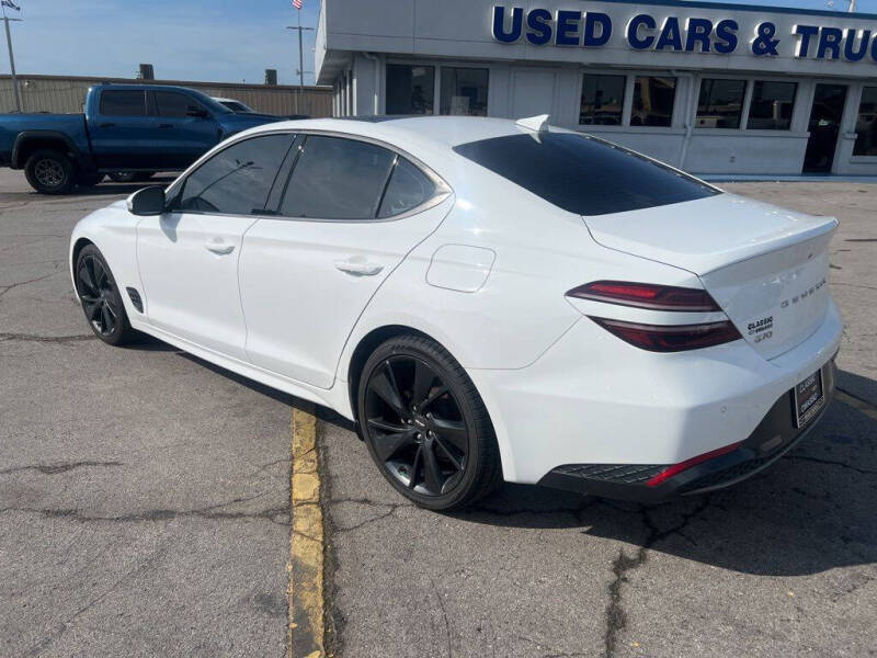 2023 Genesis G70