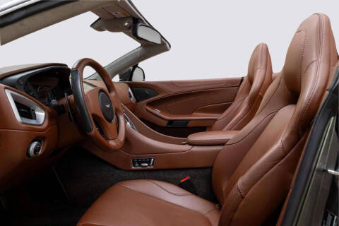 2016 Aston Martin Vanquish Volante