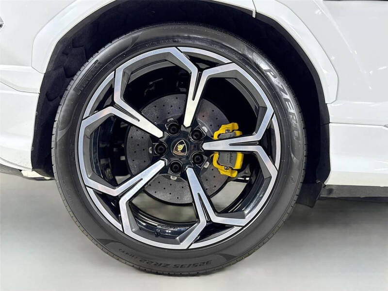 2020 Lamborghini Urus