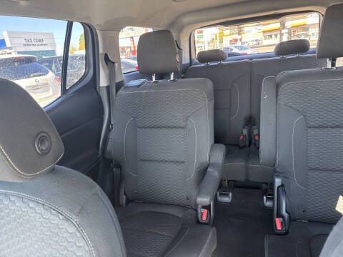 2017 GMC Acadia SLE-2