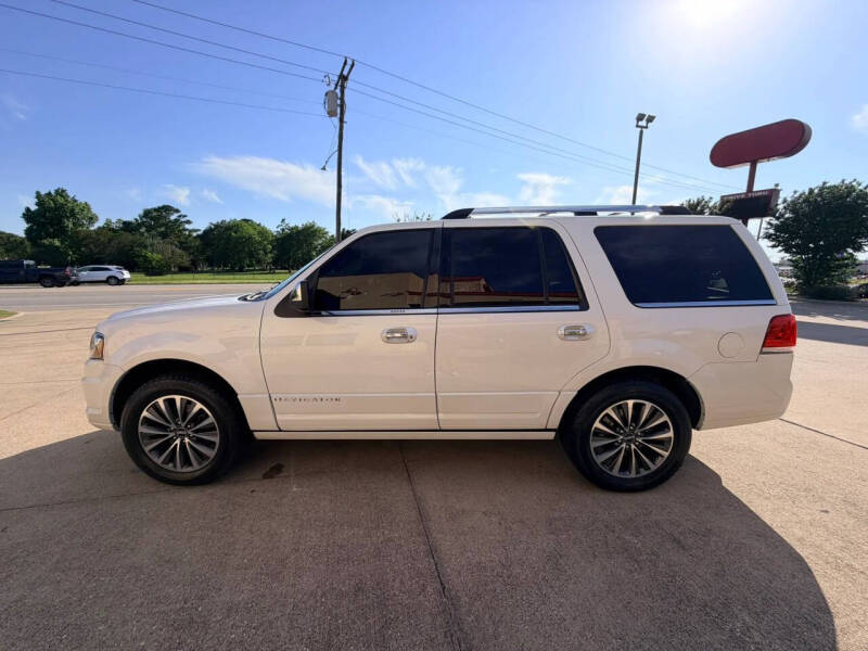2016 Lincoln Navigator Select