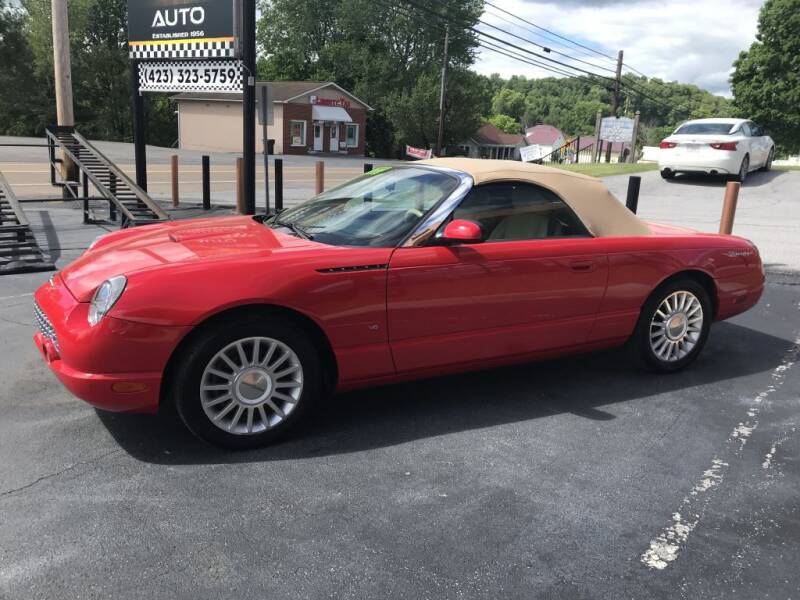2004 Ford Thunderbird for sale at Houser & Son Auto Sales in Blountville TN