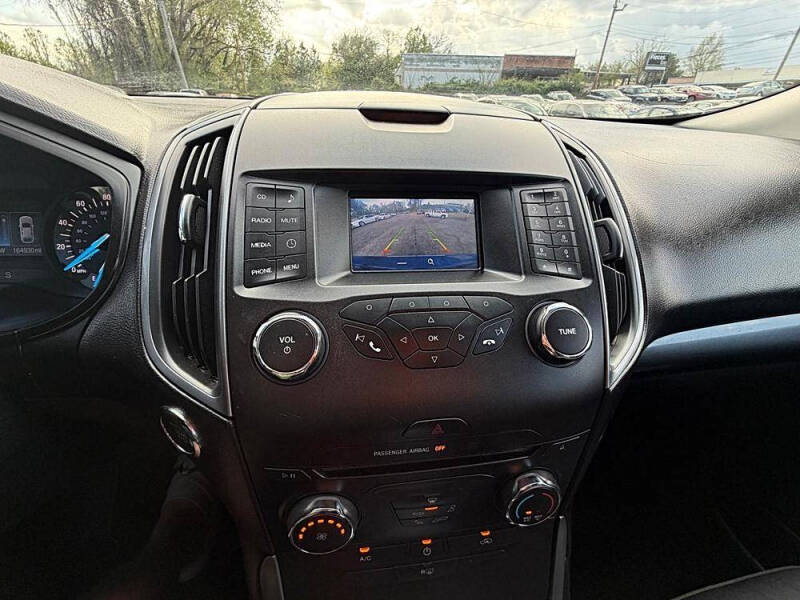 2016 Ford Edge SE
