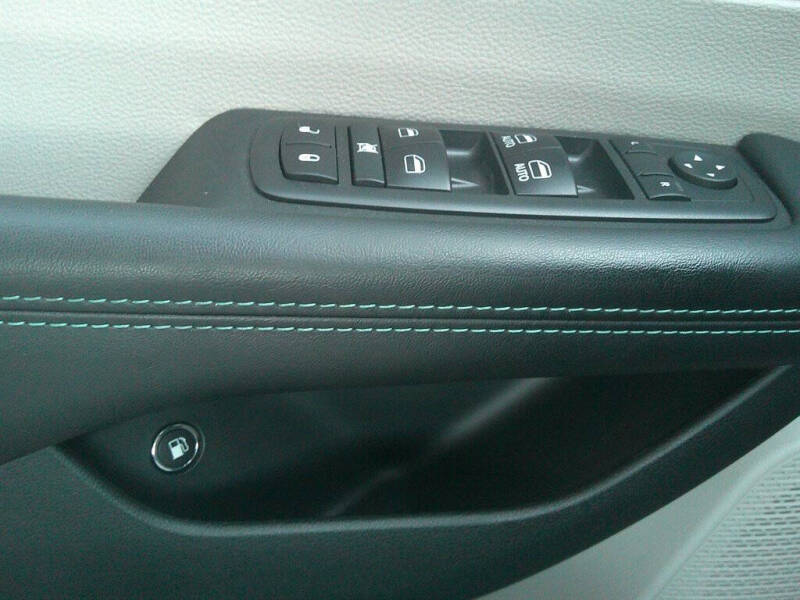 2017 Chrysler Pacifica Hybrid Touring Plus