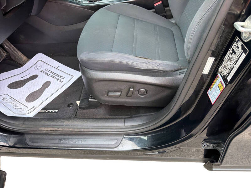 2019 Kia Sorento LX V6