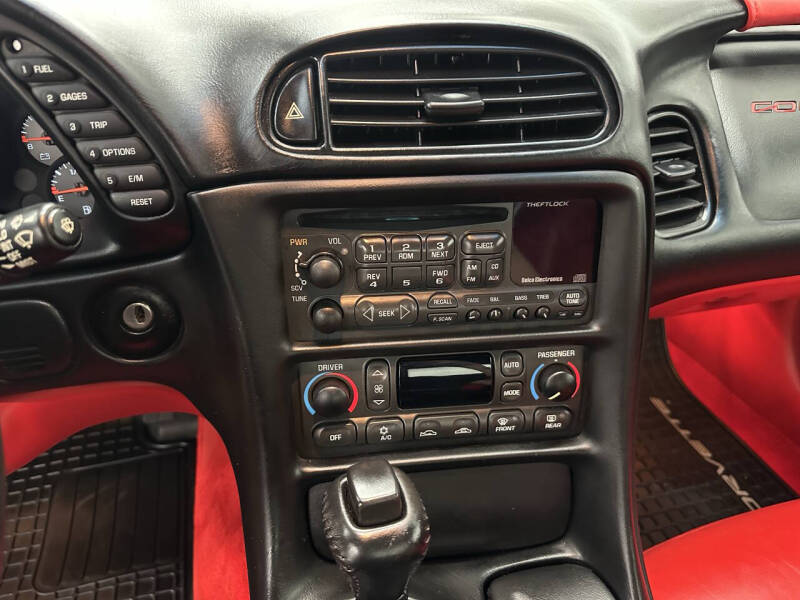 2004 Chevrolet Corvette