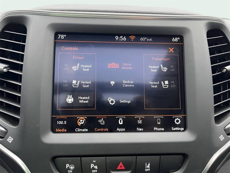 2023 Jeep Cherokee Altitude Lux