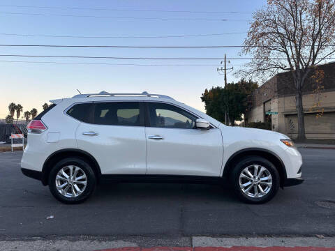 2015 Nissan Rogue SV