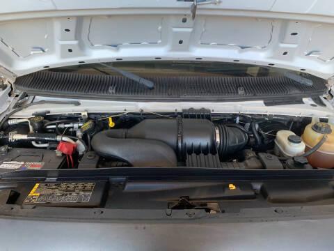 2013 Ford E-Series E-350 SD XLT