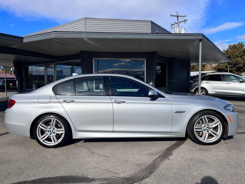 2016 BMW 5 Series 550i photo 7