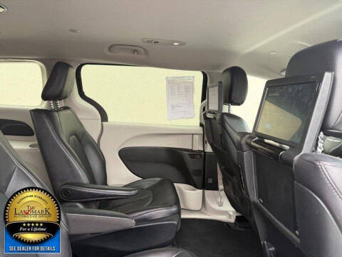 2022 Chrysler Pacifica Hybrid Touring L