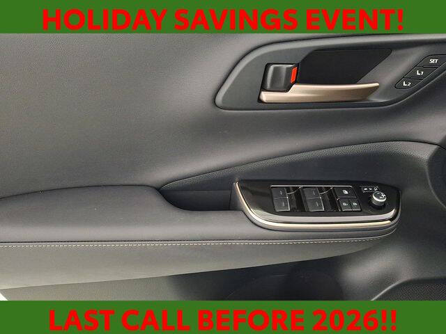 2025 Toyota Crown Platinum