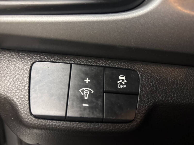 2023 Kia Rio 5-Door S