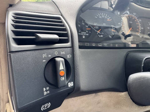 1993 Mercedes-Benz 300-Class 300 SL