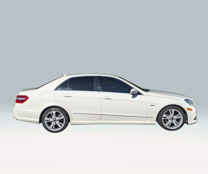 2012 Mercedes-Benz E-Class E350 Luxury photo 8