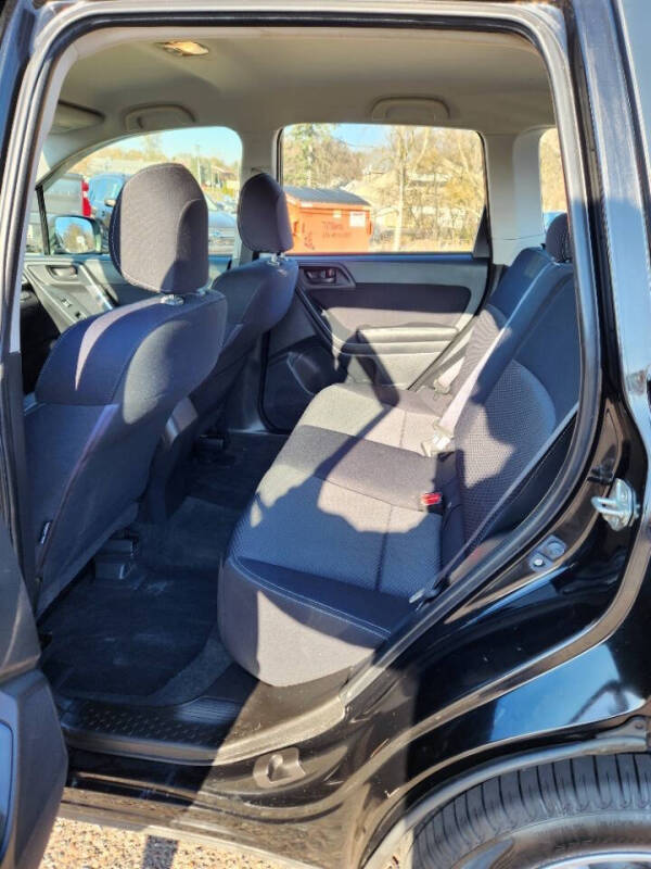 2016 Subaru Forester 2.5i