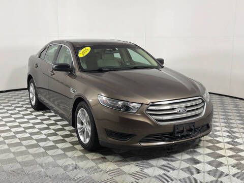2016 Ford Taurus SE