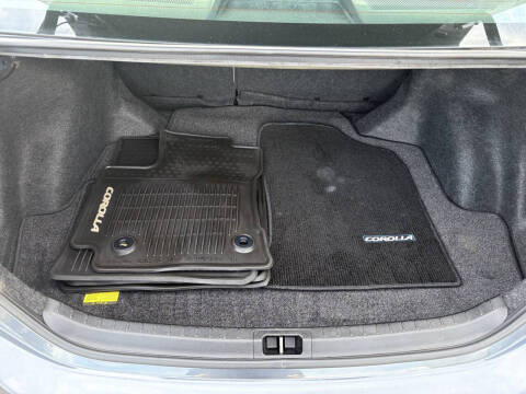 2014 Toyota Corolla LE Plus