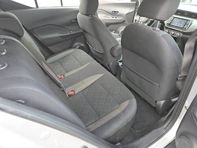 2019 Nissan Kicks S