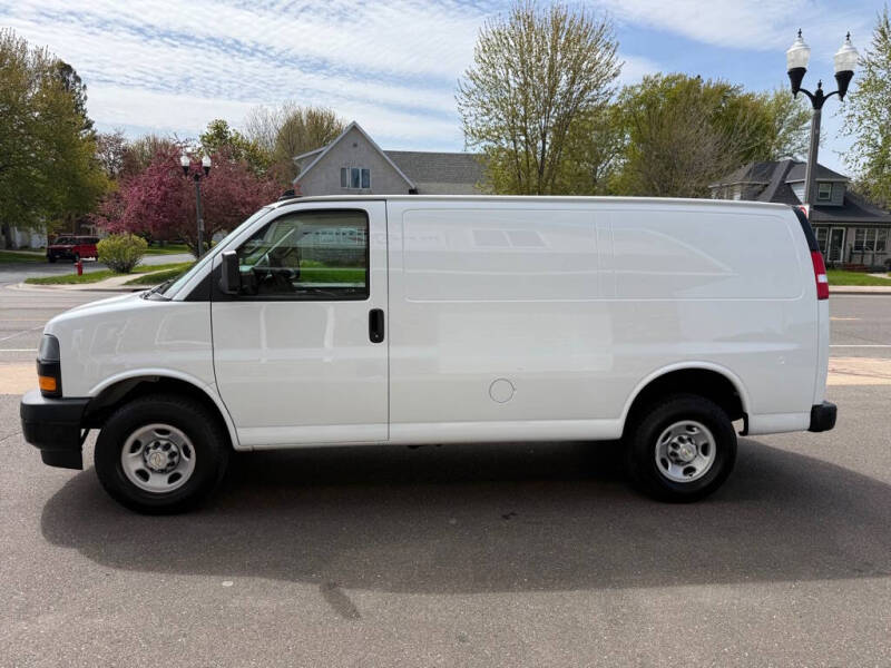 2023 Chevrolet Express 2500
