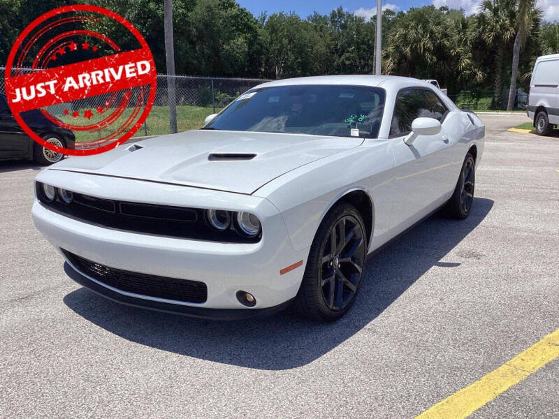 2021 Dodge Challenger SXT