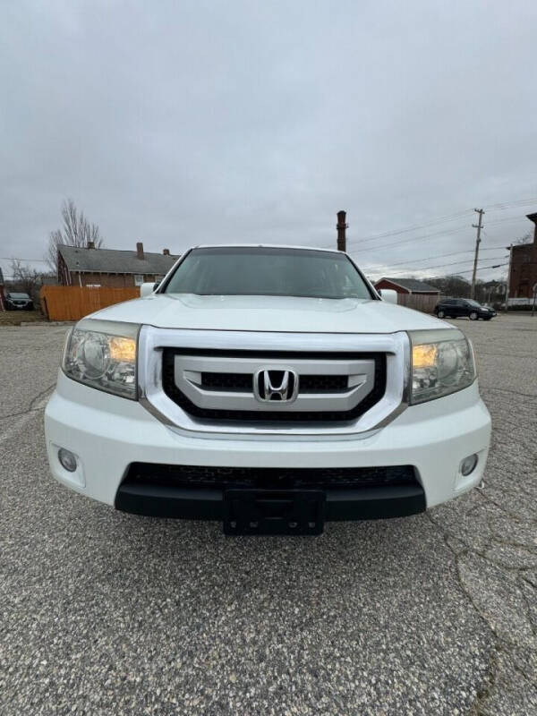 2009 Honda Pilot for sale at Hernandez Auto Sales in Pawtucket RI